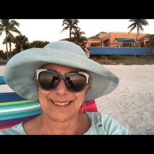 Meet your Posher, Leann